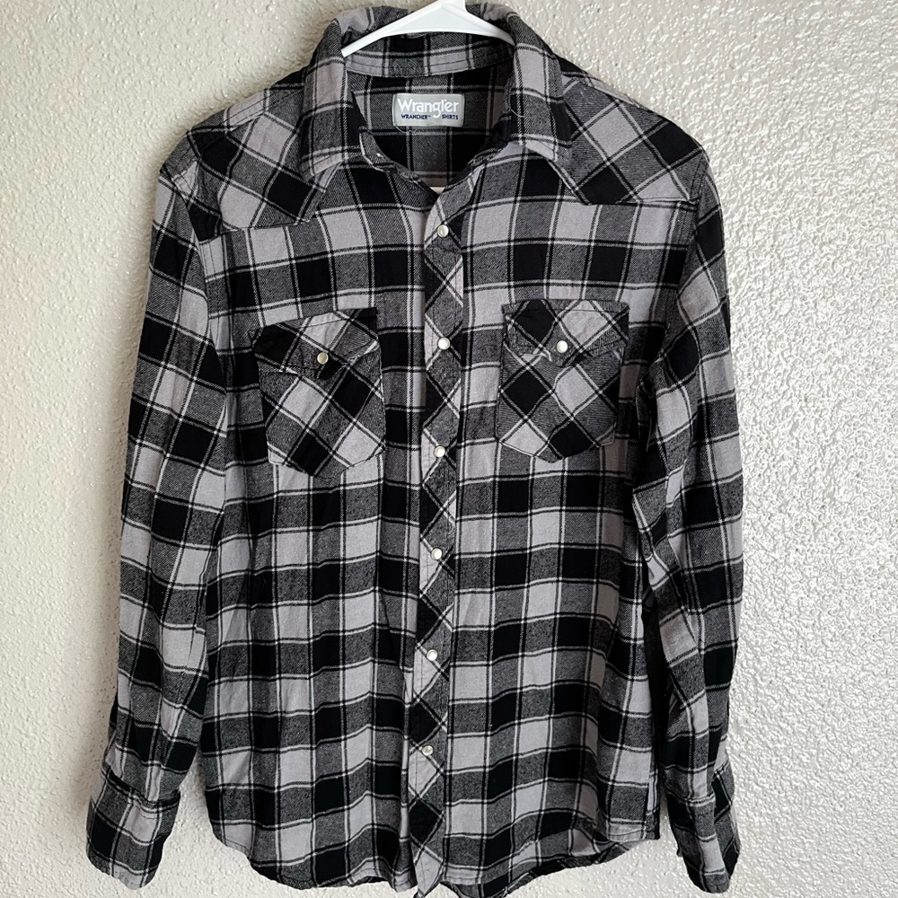 Men’s Plaid Button Down